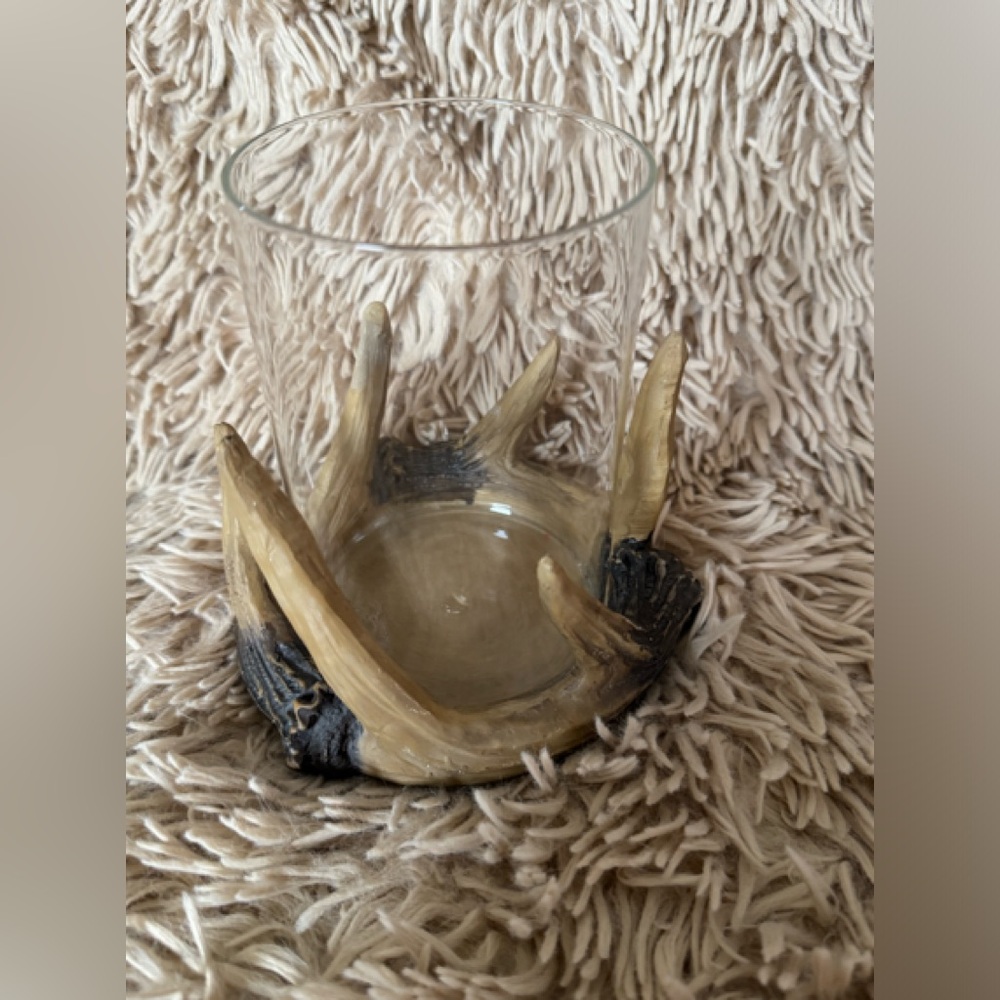 Outdoor themed candle holder